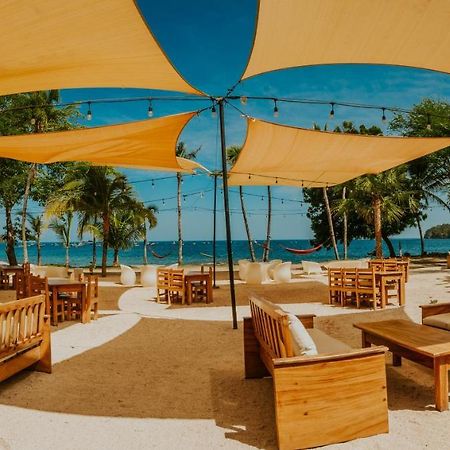 Cafe De Playa Beach Front Hotel Coco Exterior photo